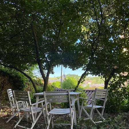 3-Bed Stone House Private Wild Garden Sarlat Centre *